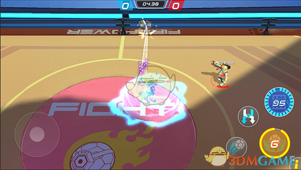 两车相撞起火男子徒手掰车救人